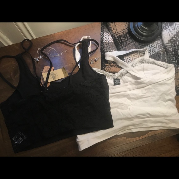 LACE CROP TOPS (SIZE SMALL) - Picture 3 of 5